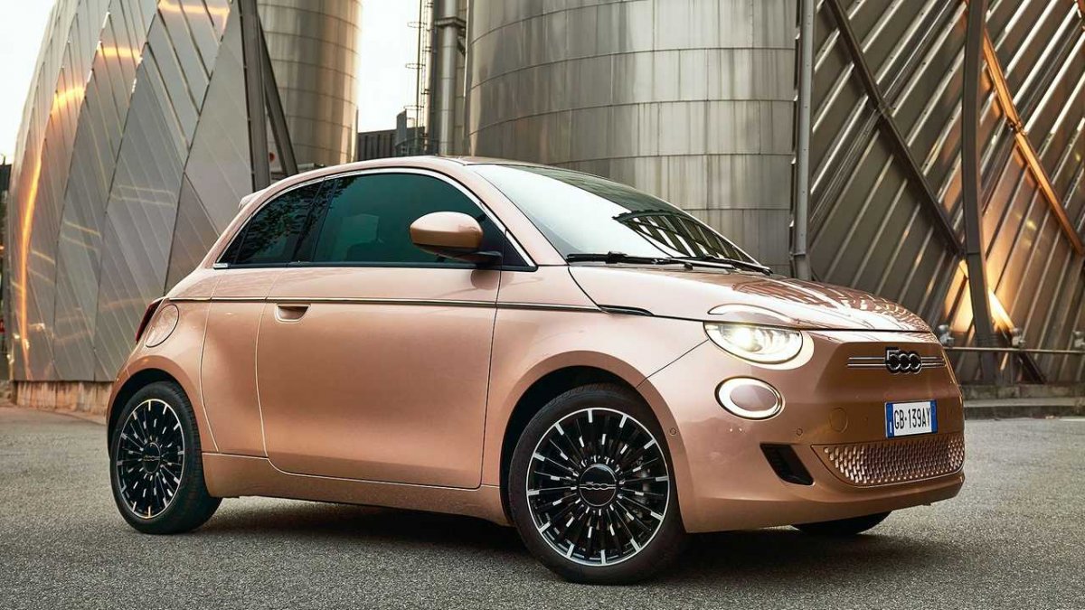 Yenilenen Fiat 500, Green NCAP’ten 5 yıldızı kapmış